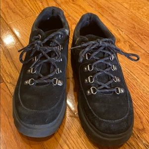 Black sketchers platform 7.5